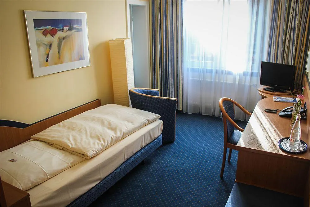 City Hotel Düsseldorf 3*,