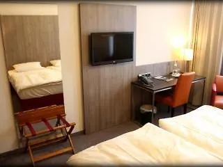 City Hotel Duesseldorf 3*, Dusseldorf